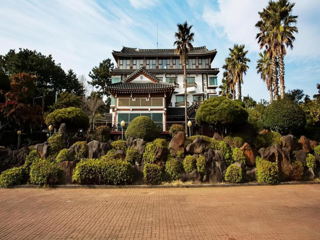 Hallagung Seogwipo Exterior foto