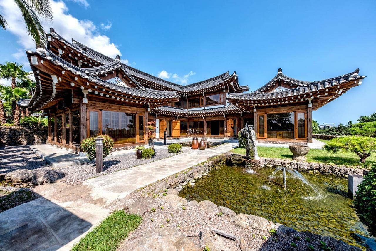 Hallagung Seogwipo Exterior foto
